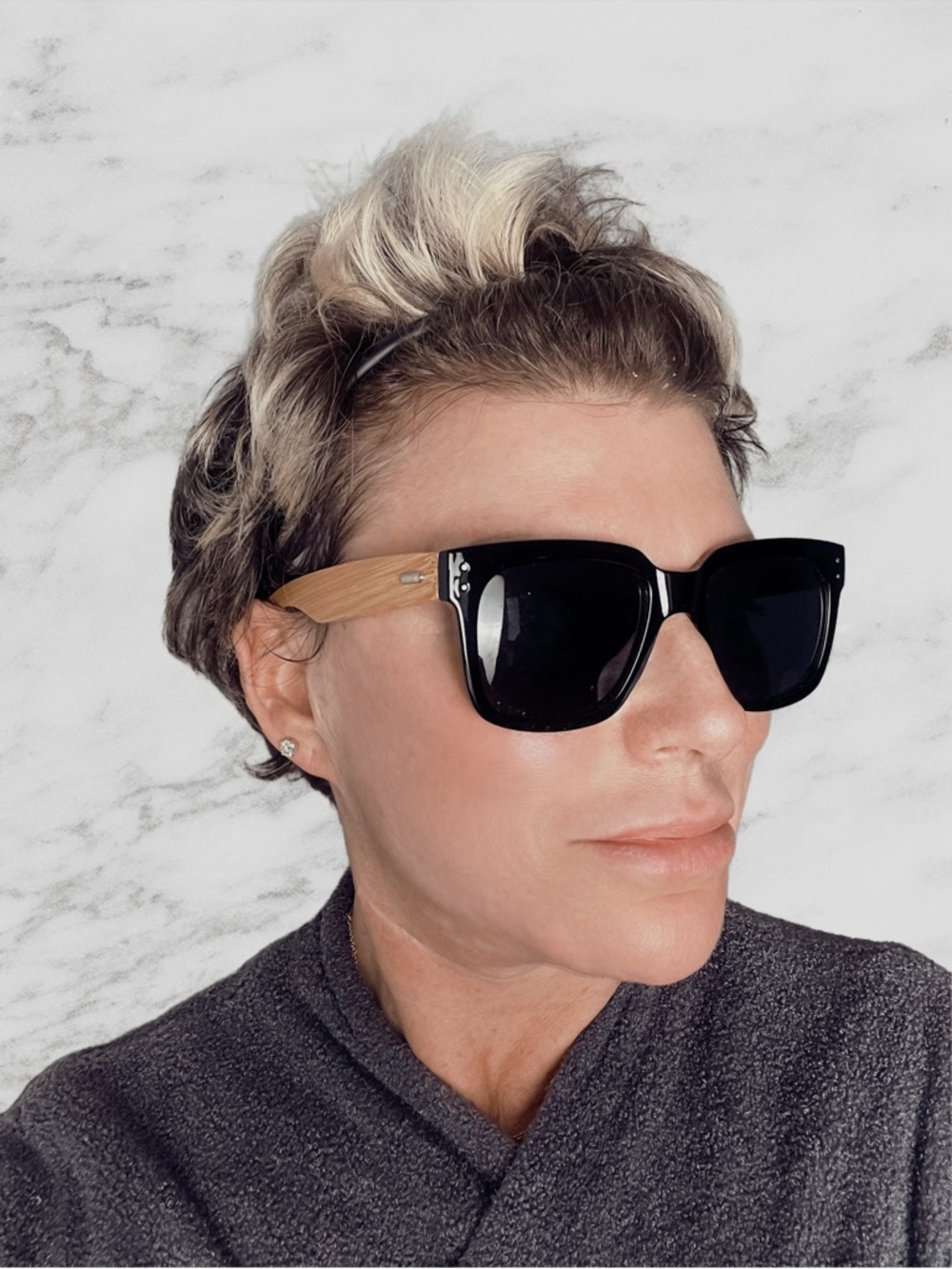 NWT Classic Black Sunglasses with Wood-Effect Temples